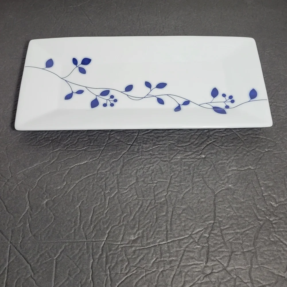 Crate and Barrel Blue Hana Flower Leaf and Vine White Rectangular Serving Plate
